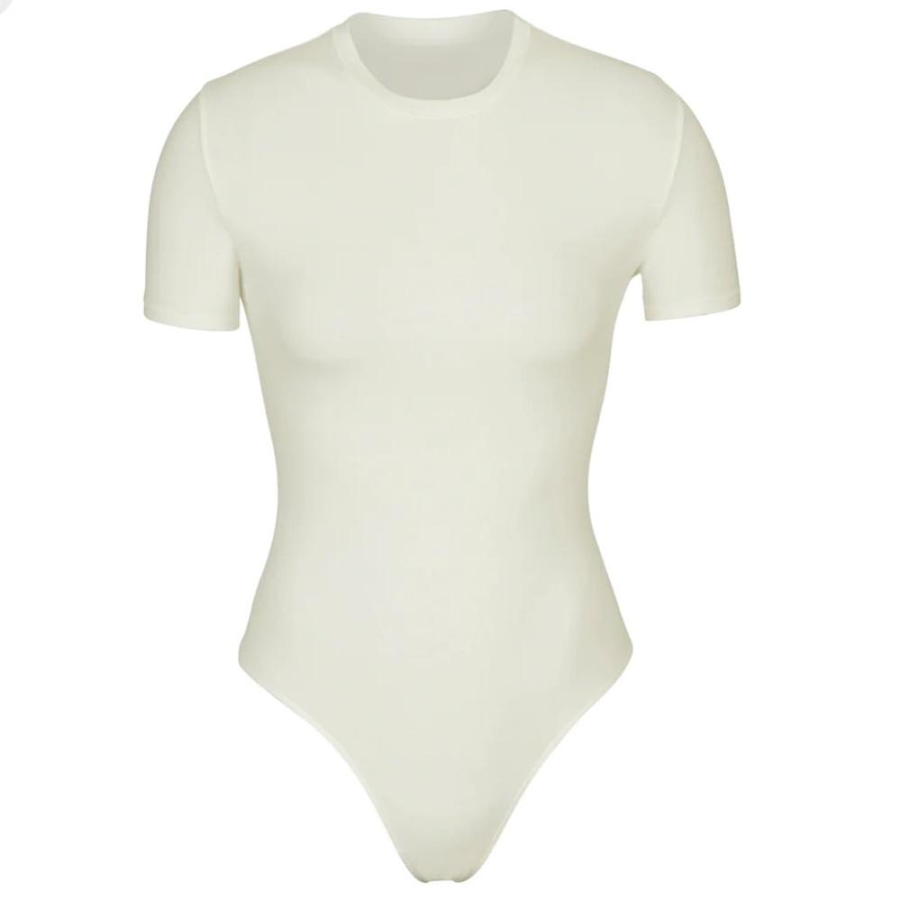 SKIMS t-shirt bodysuit (color: bone)